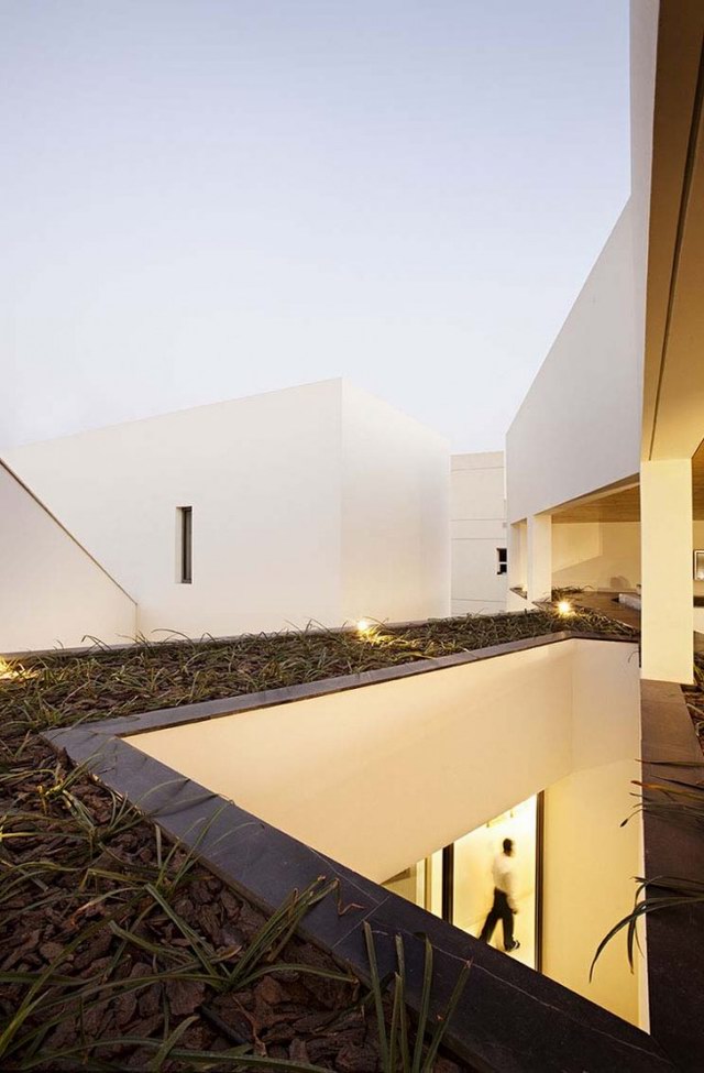 סլSecret House by AGi Architects
